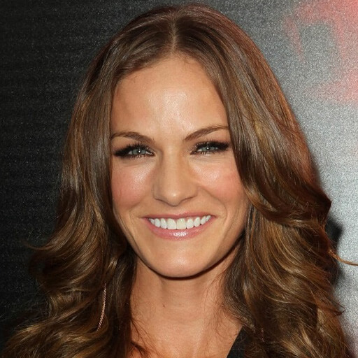 Kelly Overton