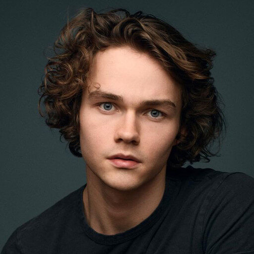 Levi Miller