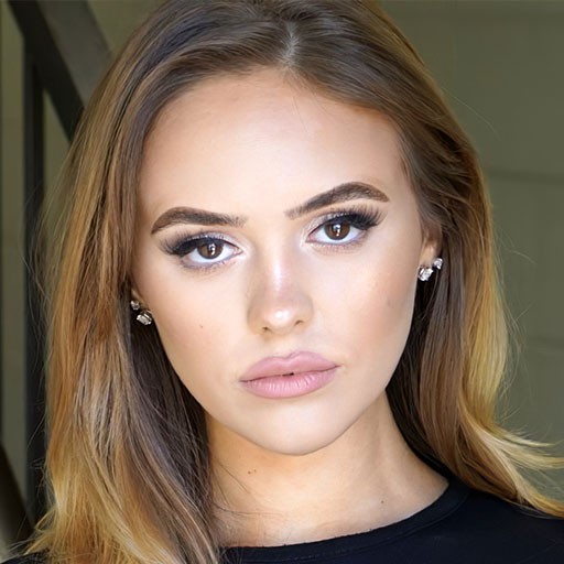 Calli Taylor