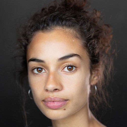 Nia Towle