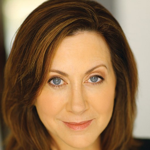 Leslie Castay