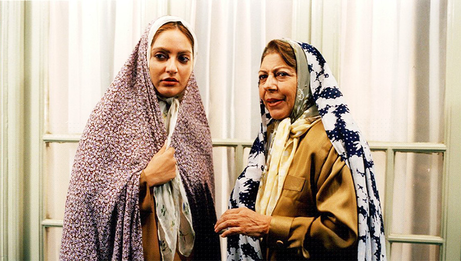 خاکستری