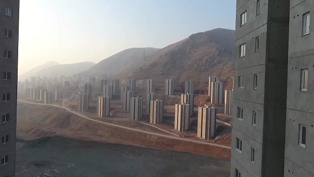 بی‌بنیاد