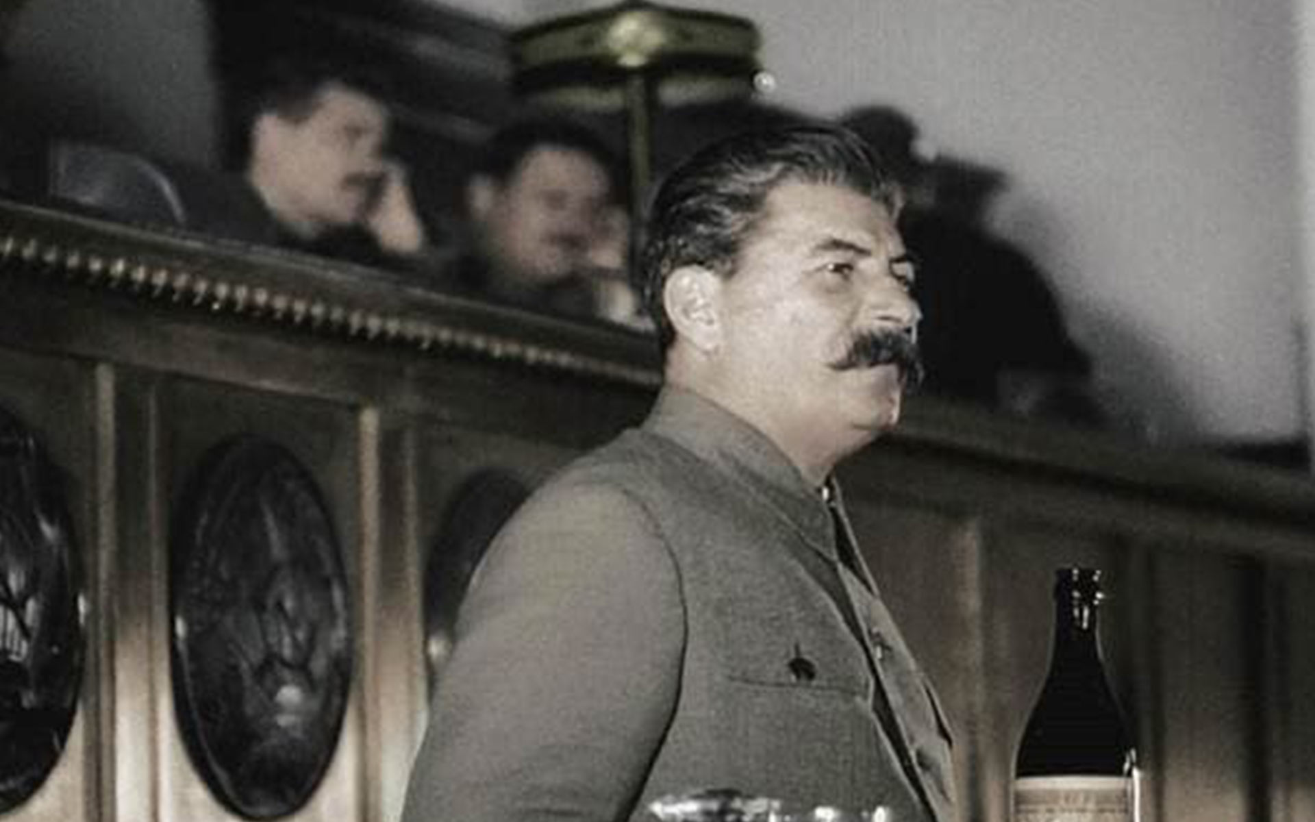 آخرالزمان استالین فصل 1 قسمت 2