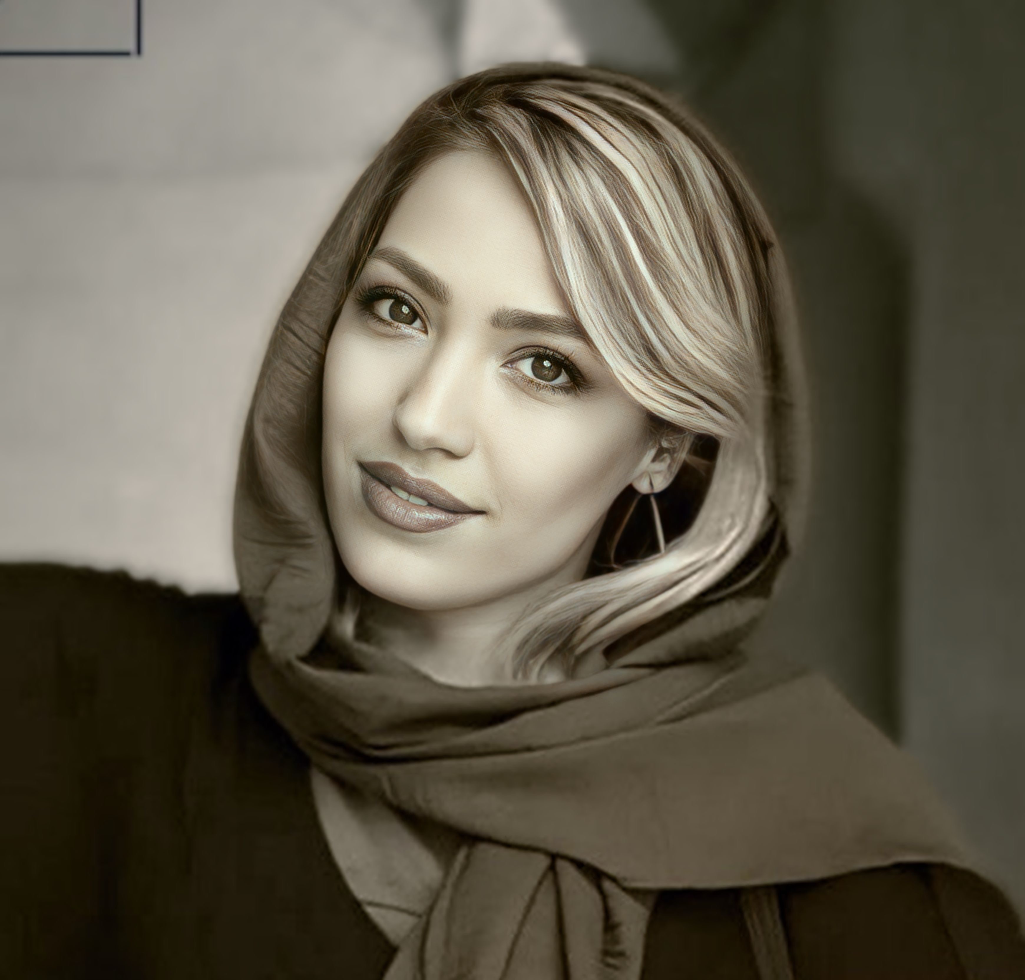 آذر حاج محمدی