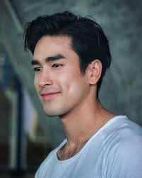Nadech Kugimiya