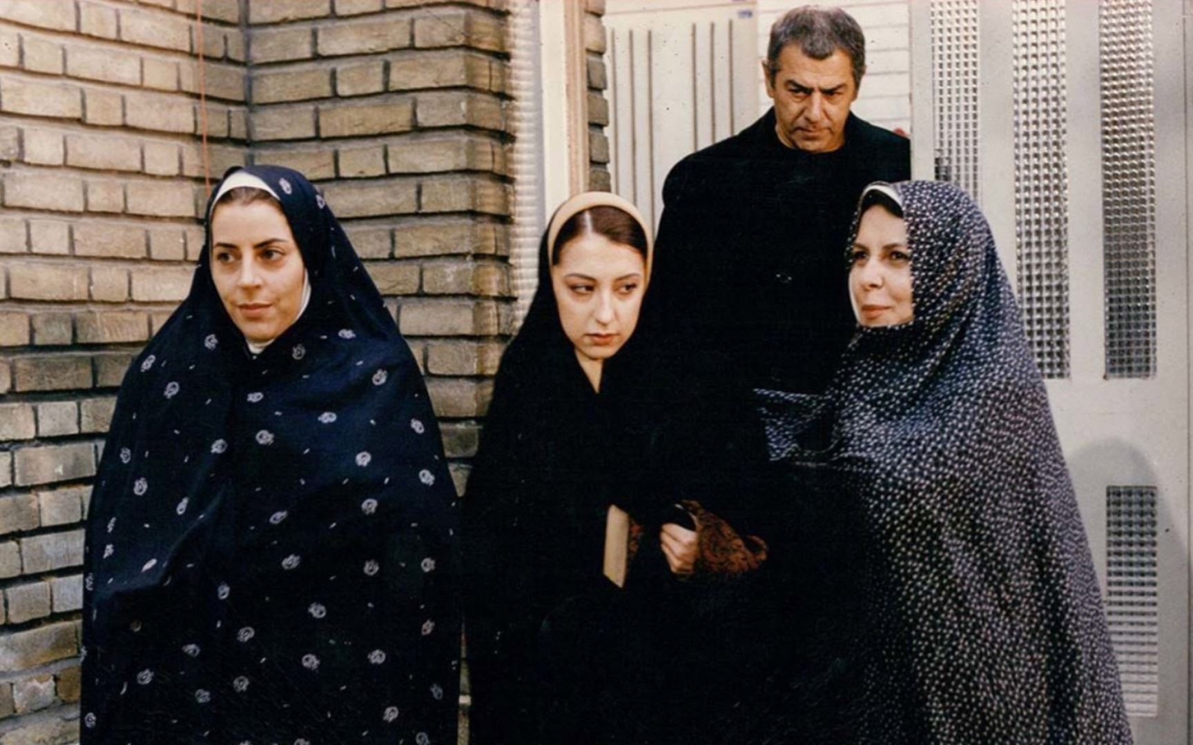 چشمهایش
