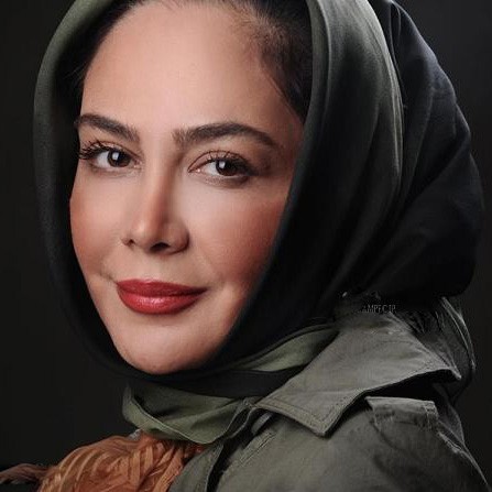 نگین صدق‌گویا