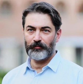 پارسا پیروزفر
